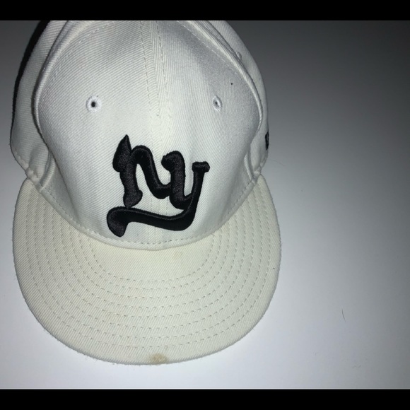 Used New York white hat - Picture 5 of 5